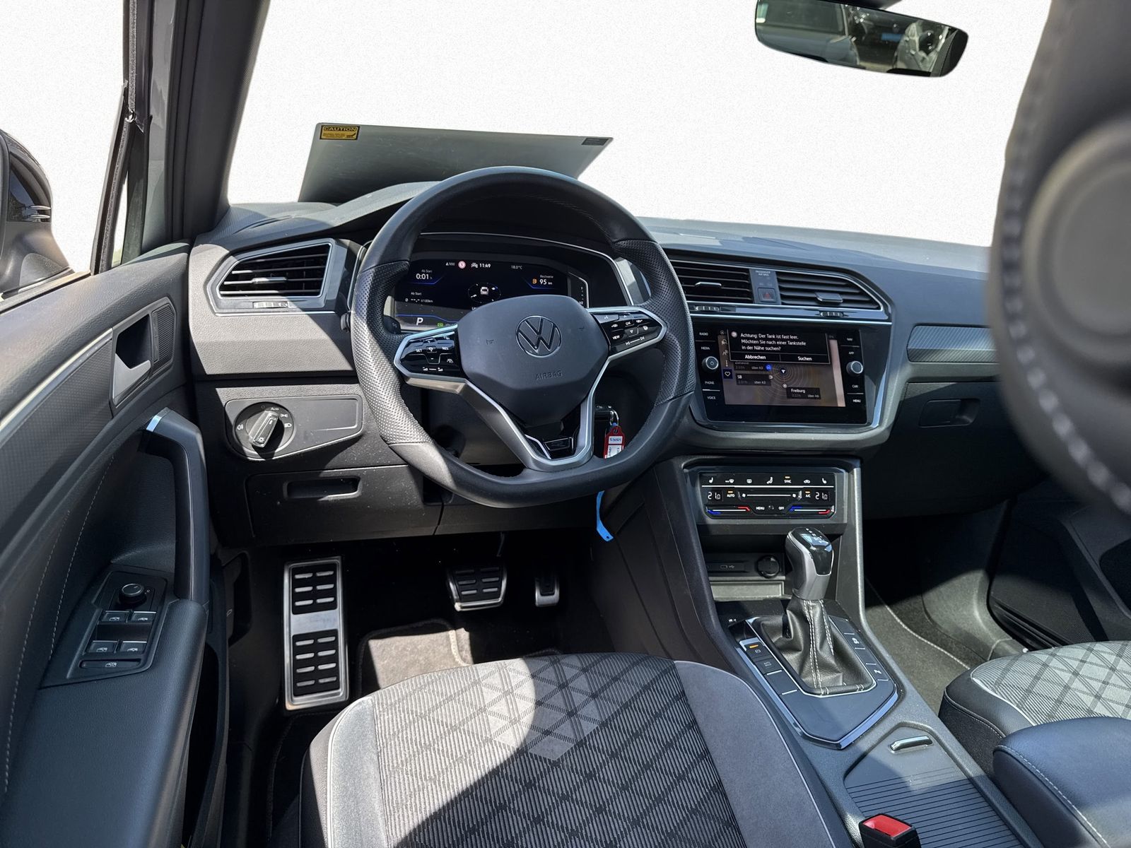 Volkswagen Tiguan - Bild 11