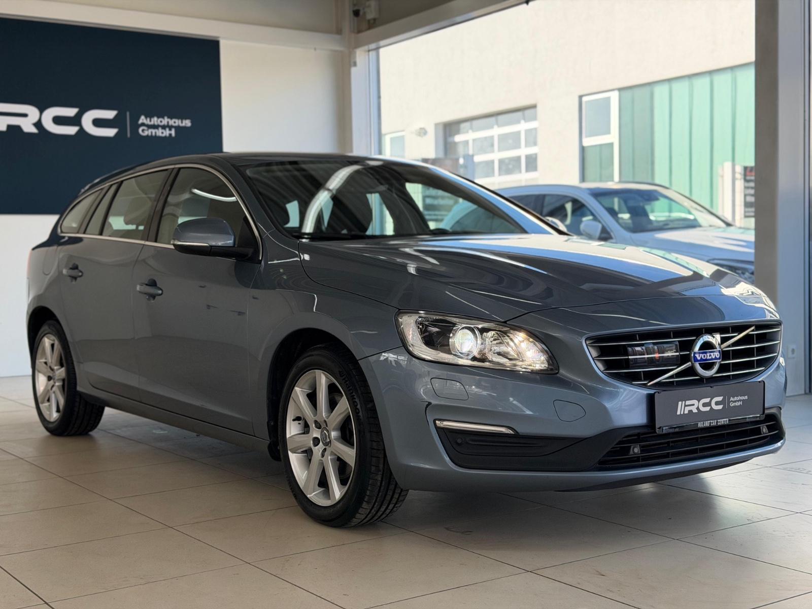 Volvo V60 Kombi Momentum Aut. ACC