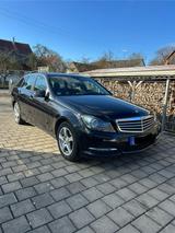 Mercedes-Benz Mercedes C 200 CDI T-Modell - Mercedes-Benz C 200 aus 2012 mit Diesel-Antrieb: Kombi