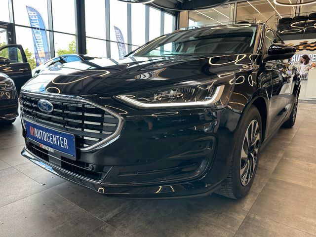 MYAUTOCENTER – Gebraucht- und Jahreswagen mit Werkstattservice in Pfaffenhofen Ford Focus *KEYLESS*ACC*NAV*1-HAND*2-ZONEN*