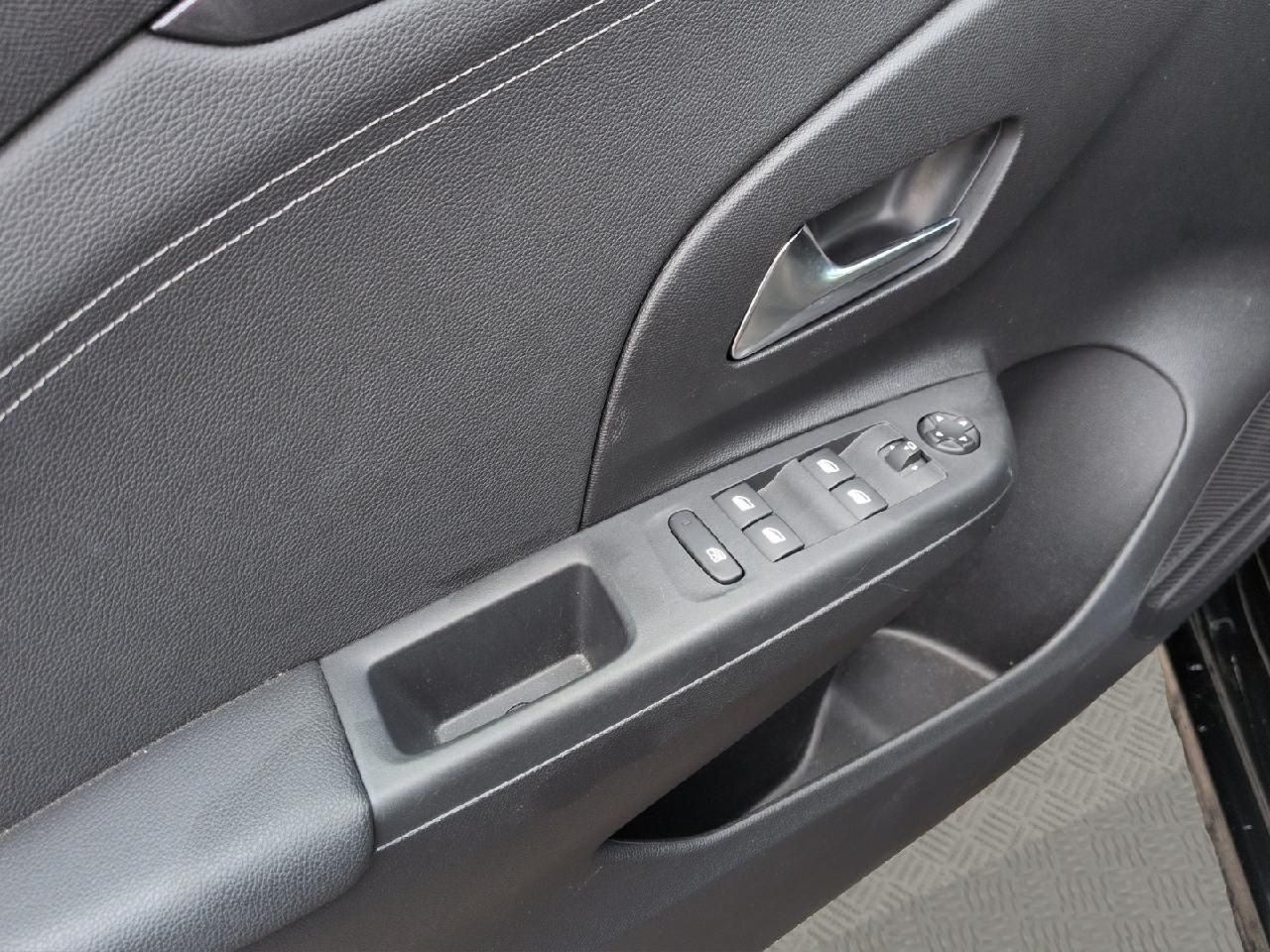 Fahrzeugabbildung Opel Corsa 1.2T Elegance - Kamera h, Sitz-, Lenkradhz