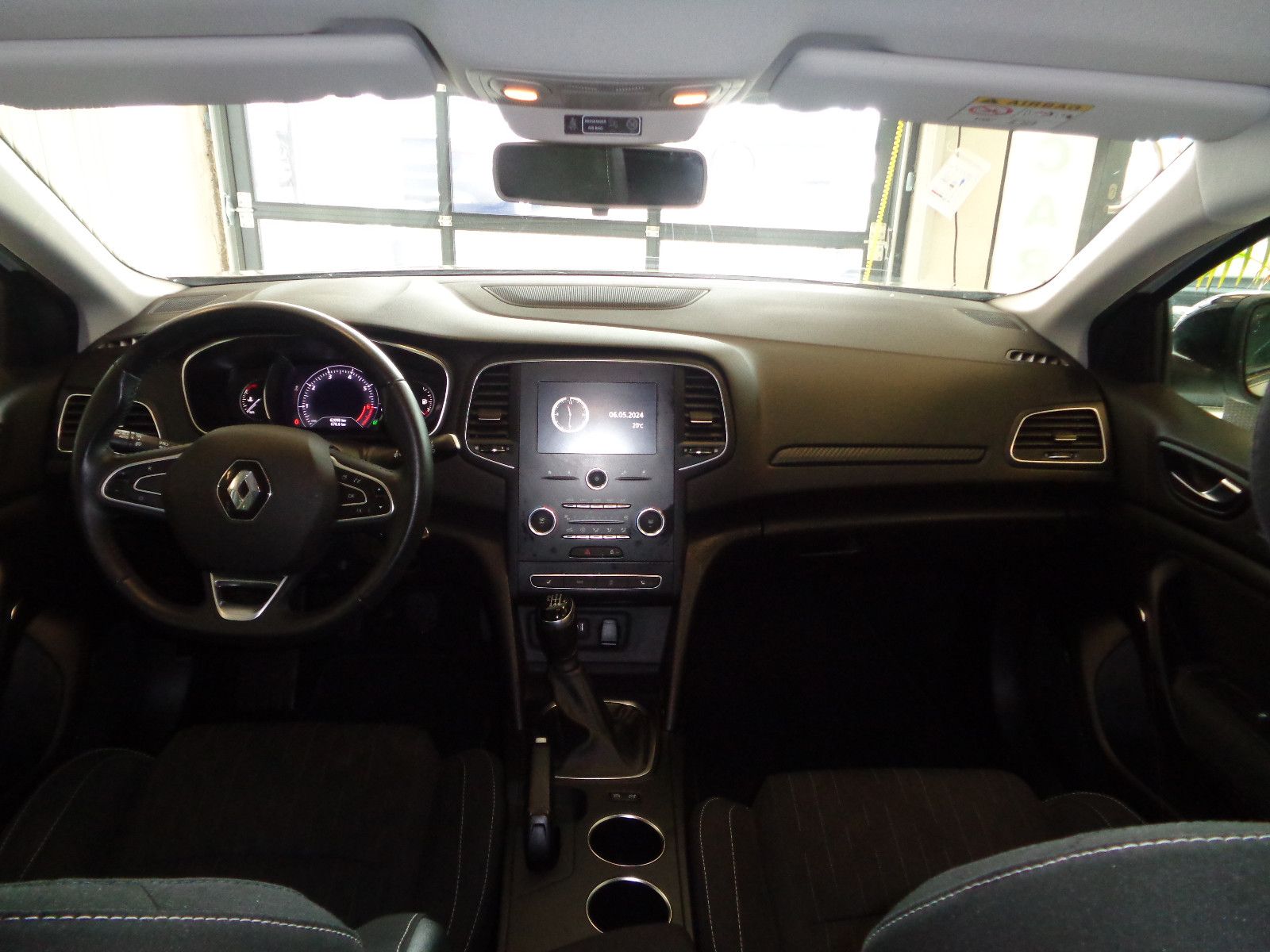 Fahrzeugabbildung Renault Megane IV Grandtour / KAMERA / SCHECKHEFT