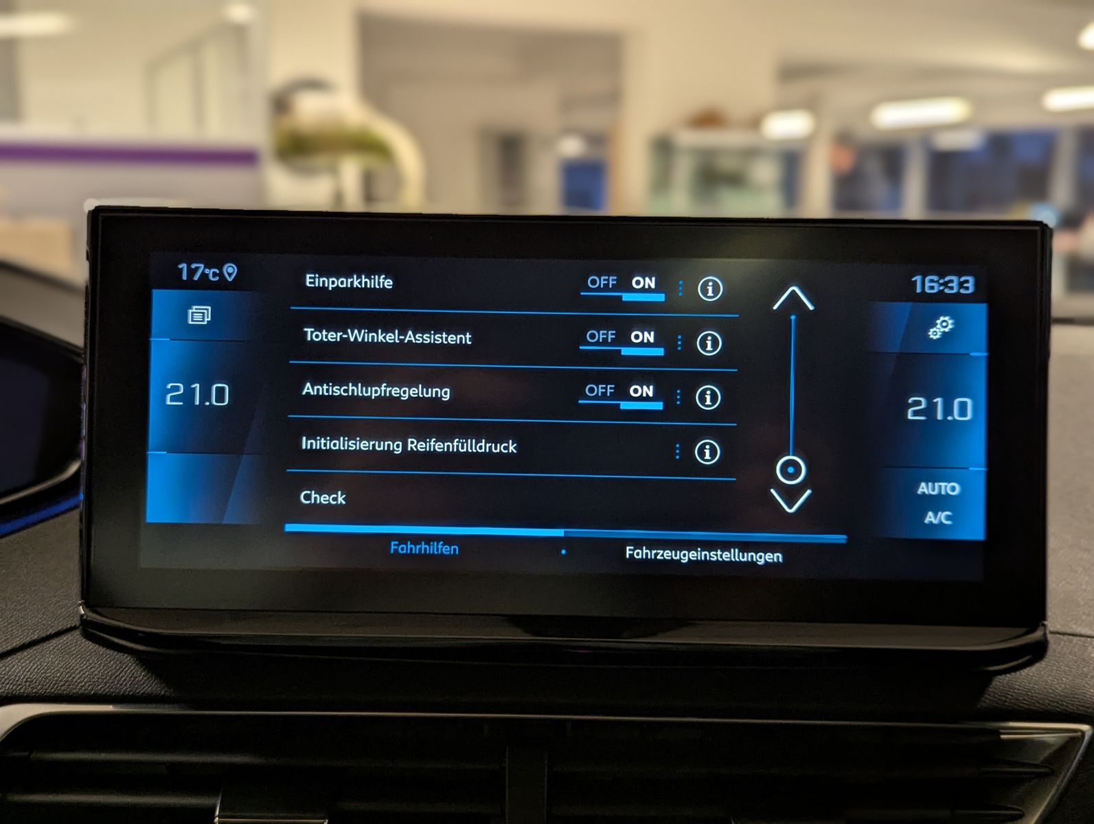 PEUGEOT 5008 GT Allure Pack Kamera LED Pano 7-Sitze AHK - Image 31