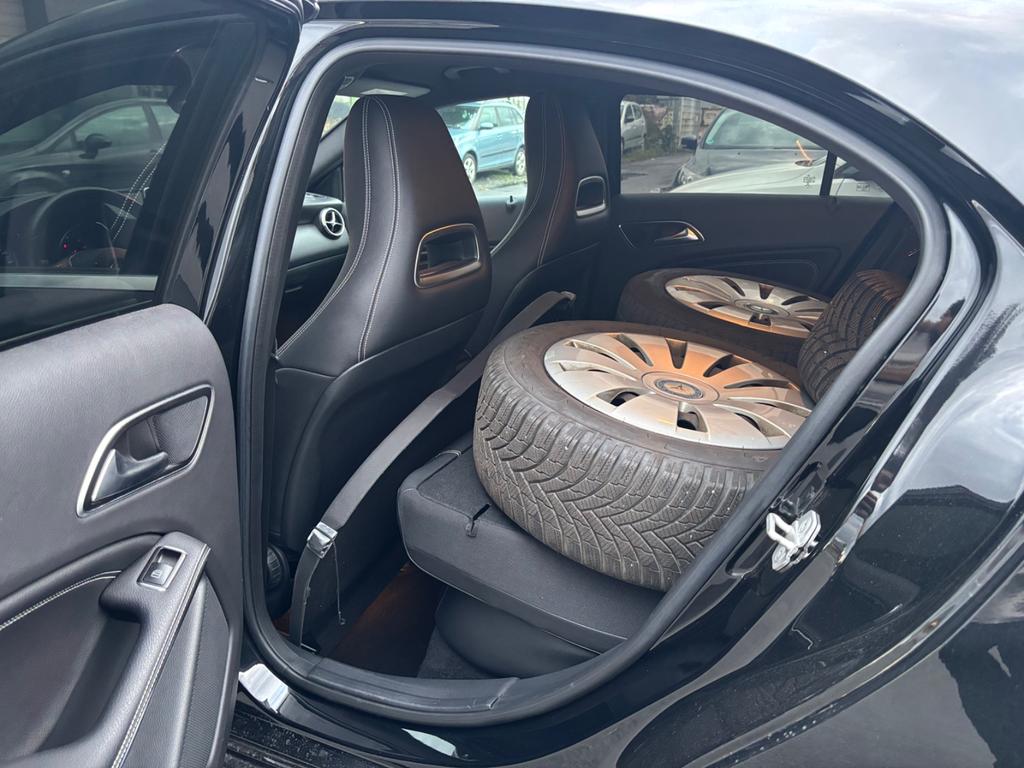 Mercedes-Benz A 180