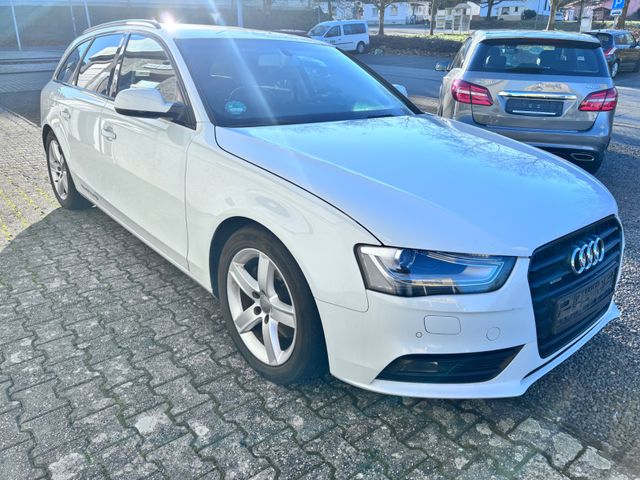 Audi A4 Avant Attraction Quattro 2.0 TDI Xenon Navi