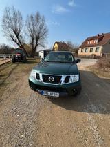 Nissan Navara King Cab 190PS AHK Allrad - Nissan Navara mit Diesel-Antrieb