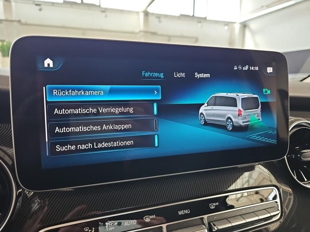 Fahrzeugabbildung Mercedes-Benz EQV 300 extralang 8 Sitze 2x Klima 2x elektr. ST
