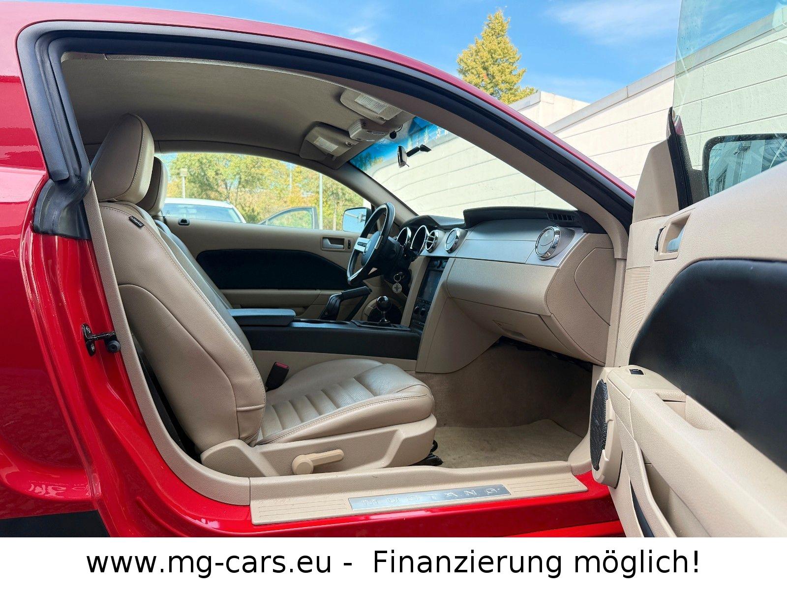 Ford Mustang 4.6 GT~V8~Coupe~Handschalter~Tüv 05.2027
