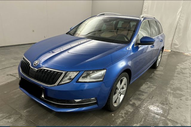 Skoda Octavia Combi Premium Edition