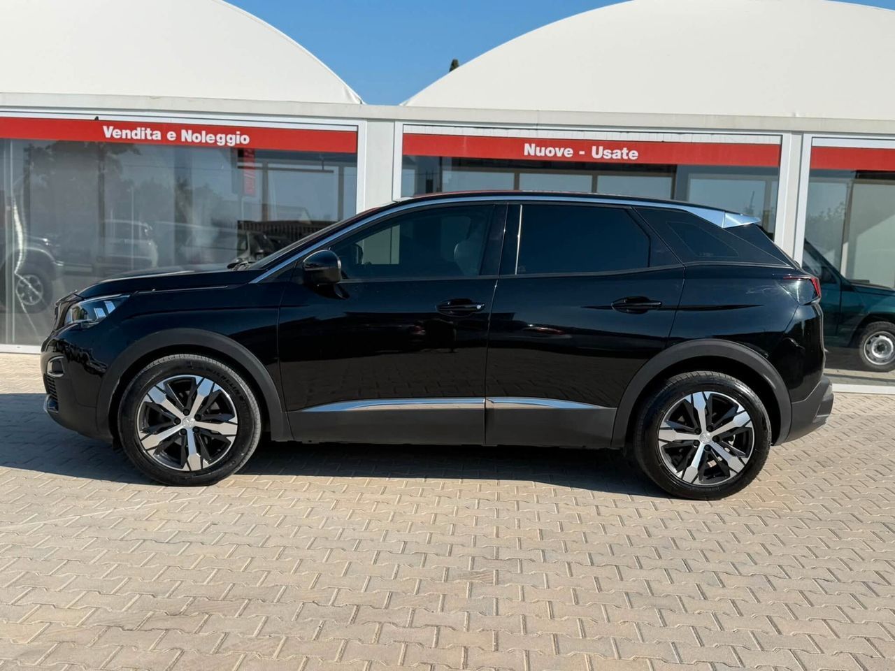 Peugeot 3008 BlueHDi 130 S&S Allure imagem 3