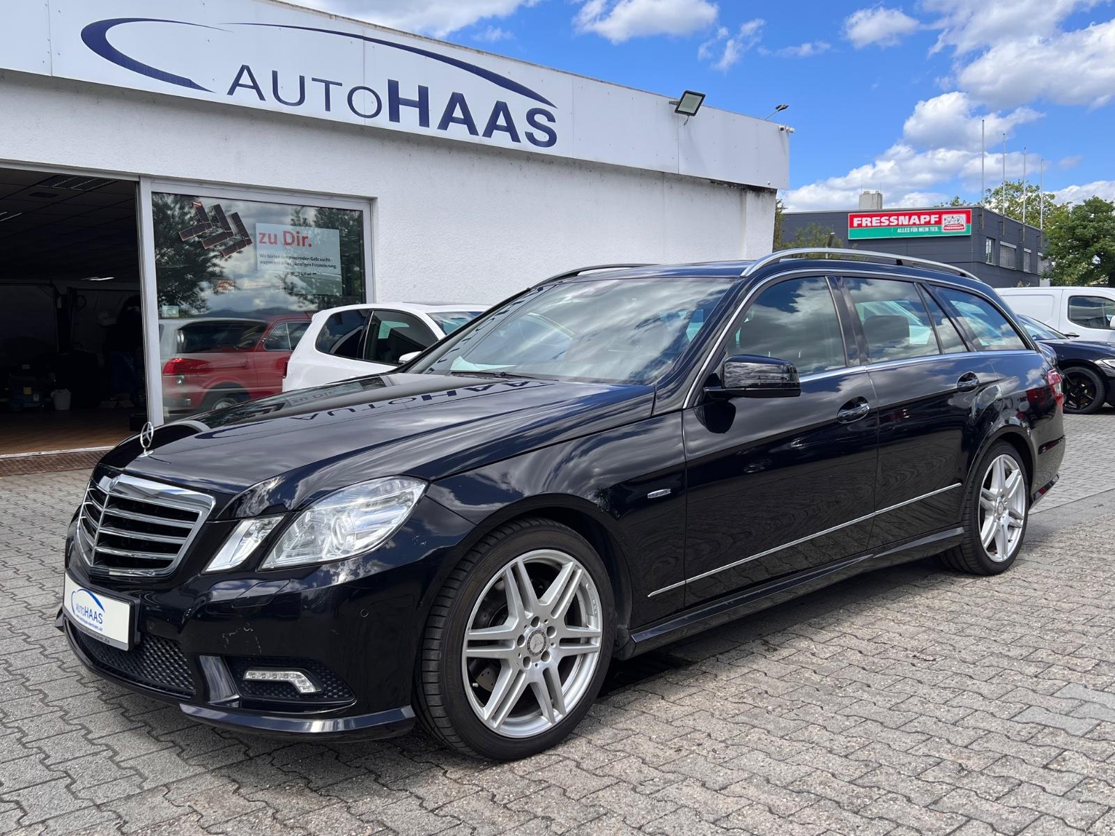 Mercedes-Benz E 200 T*AMG Paket*PDC *el. Heckklappe* Navi*