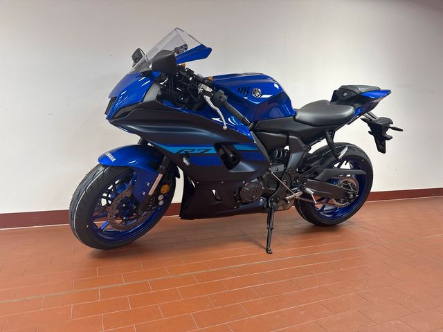 Yamaha YZF R7  Tageszulassung MJ 2024 