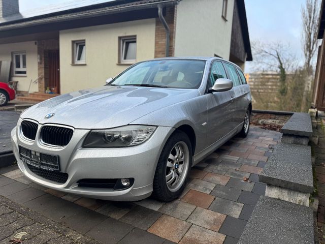 BMW 318 Baureihe 3 Touring 318i