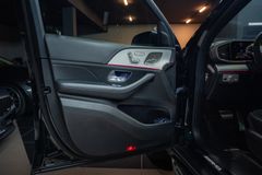 MERCEDES-BENZ GLE 63 S AMG*AHK*HU*PANO*360*SPORT-AUSPUFF*BURM* MERCEDES-BENZ GLE 63 S AMG*AHK*HU*PANO*360*SPORT-AUSPUFF*BURM*