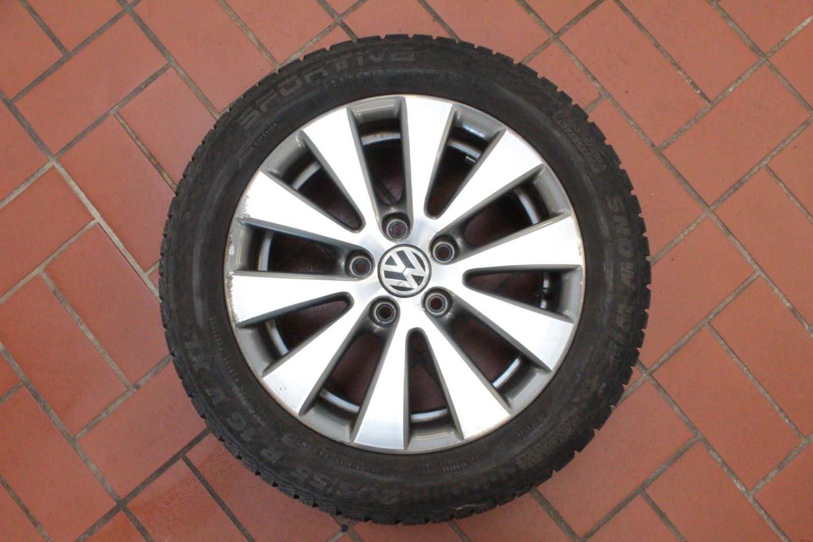 Fahrzeugabbildung Volkswagen Golf Sportsvan 1.0 TSI OPF IQ.DRIVE