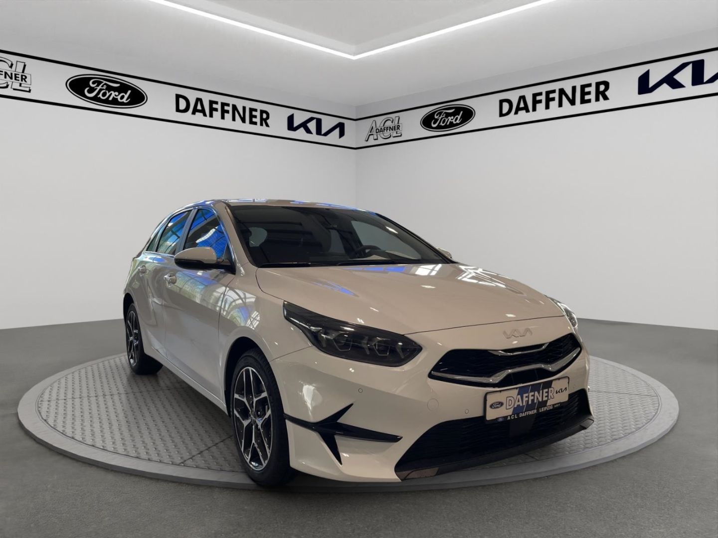 Fahrzeugabbildung Kia Ceed Ultimate Edition LED Kamera SpurhaltASS DAB