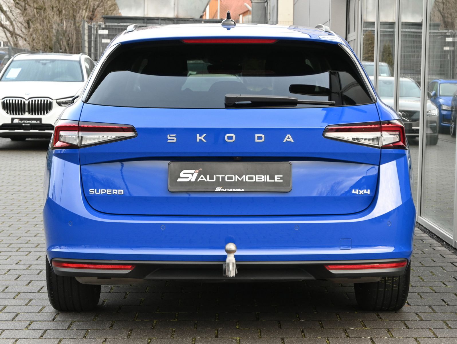 Fahrzeugabbildung SKODA Superb 2.0 TSI DSG Selection Combi 4x4 °ACC°AHK°
