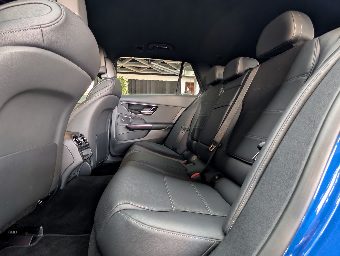 Fahrzeugabbildung Mercedes-Benz C 220 d Avantgarde AHK*MEMO*MBUX*AMBI*BUR*360°