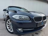 BMW 520d Touring *NAVI*PANO*PDC*SHZ*BI-XENON*