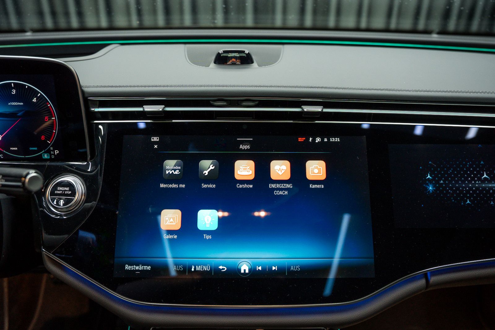 Fahrzeugabbildung Mercedes-Benz E 220d MY25*Premium Plus*Superscreen*20"*Leder-P