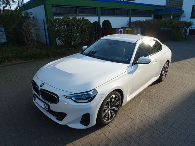 BMW 218 i Coupe, Steptronic, Sitzhz., DAB+, Alu18"