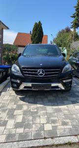 Mercedes-Benz ML 350 BlueTEC 4MATIC - - Mercedes-Benz ML 350 von privat