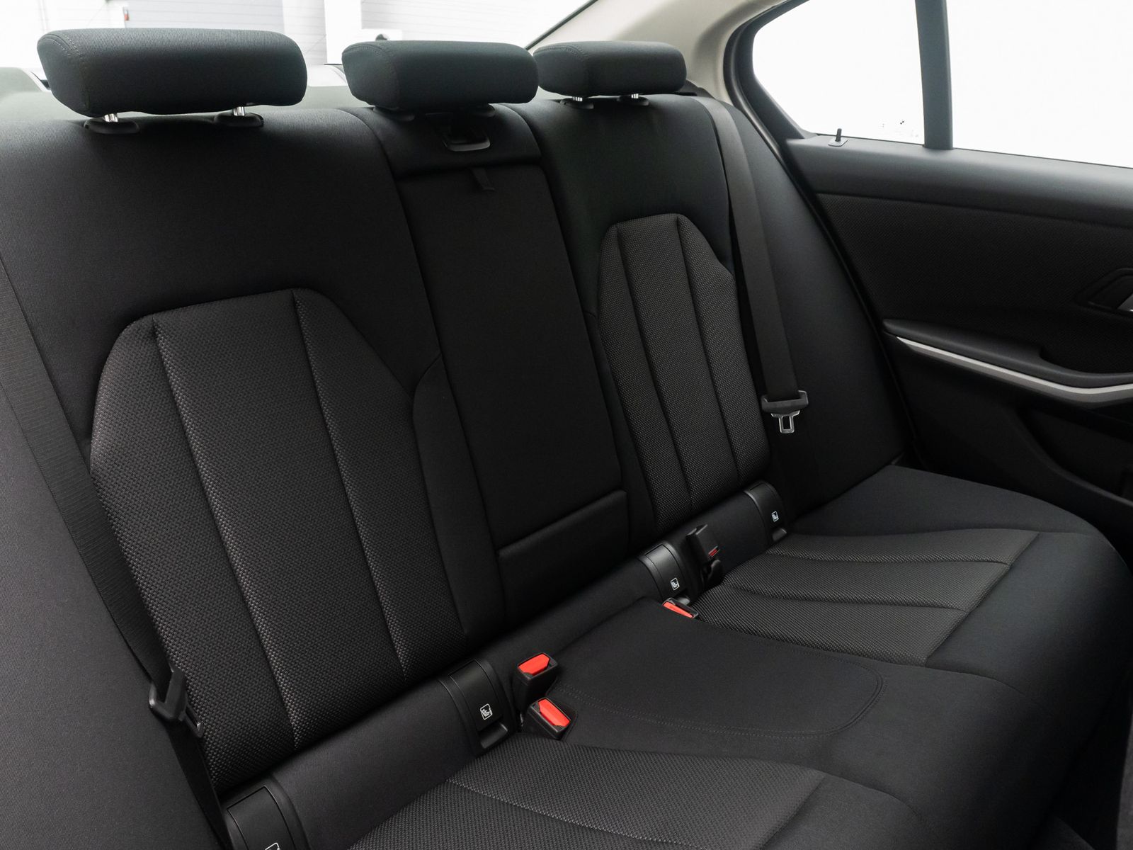 Fahrzeugabbildung BMW 330i Stop&Go DAB Kamera Standhzng Fernlic 18Zoll