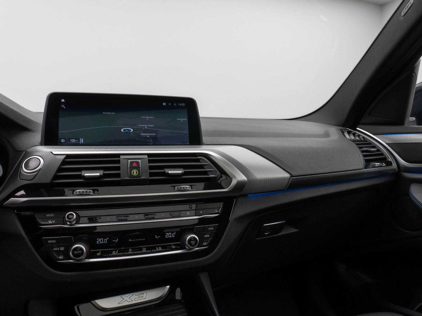 Fahrzeugabbildung BMW X3 xD30e M Sport Panorama 360°HUD DAB HiFi 20Zl