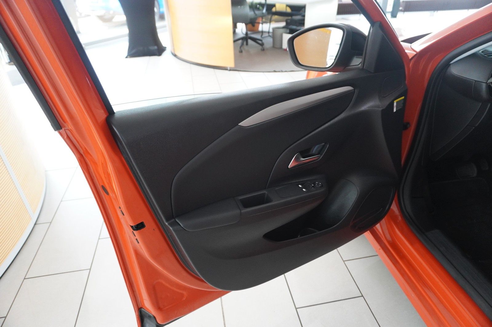 Fahrzeugabbildung Opel Corsa-e F EDITION 3-PHASIG NAVI/VIRT./SPORT/DAB+