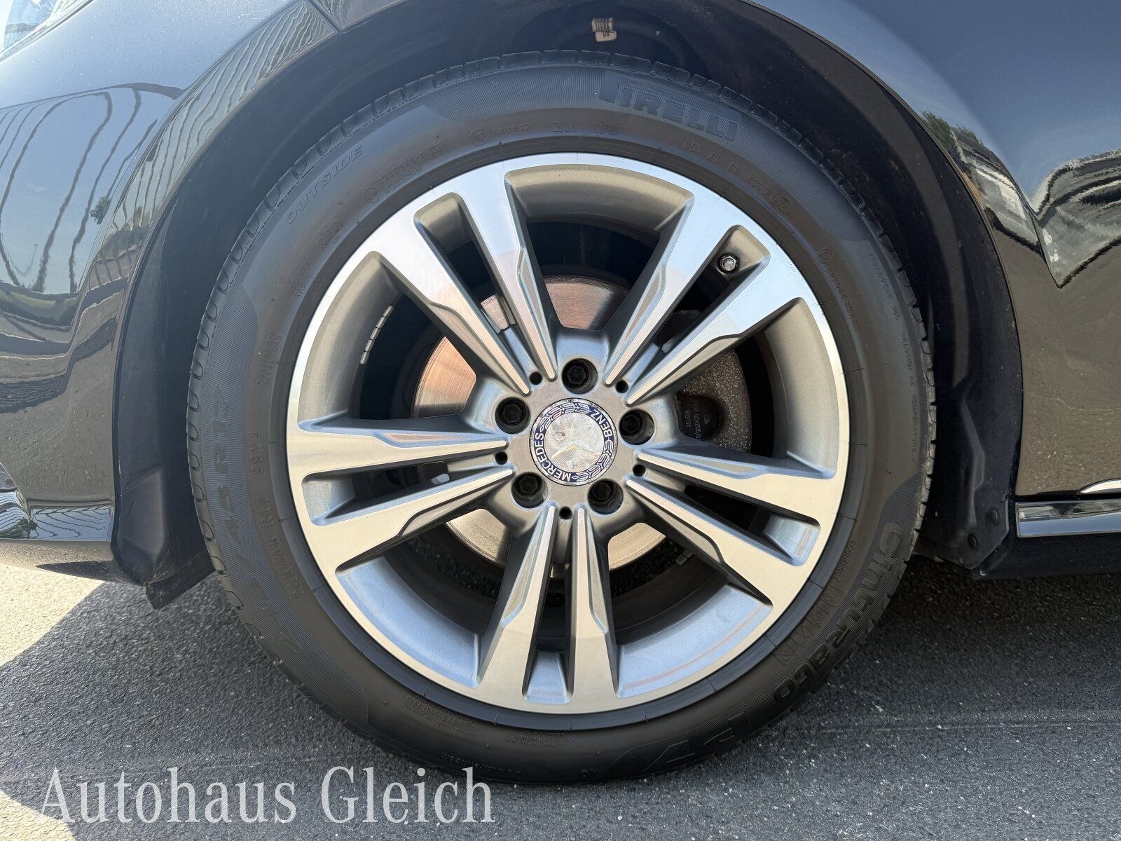 Fahrzeugabbildung Mercedes-Benz E 200 T Avantgarde Comand/AHK/RückfahrkamaraFIS