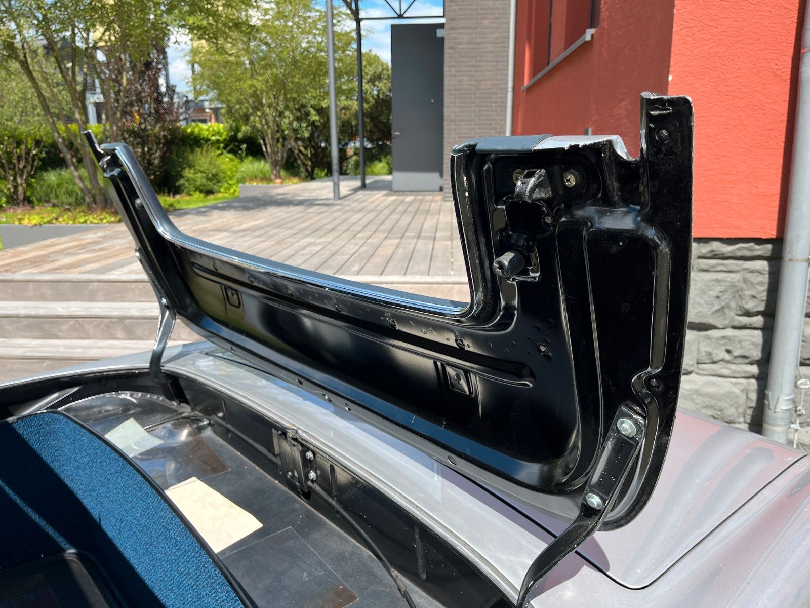 Fahrzeugabbildung Mercedes-Benz 230 SL