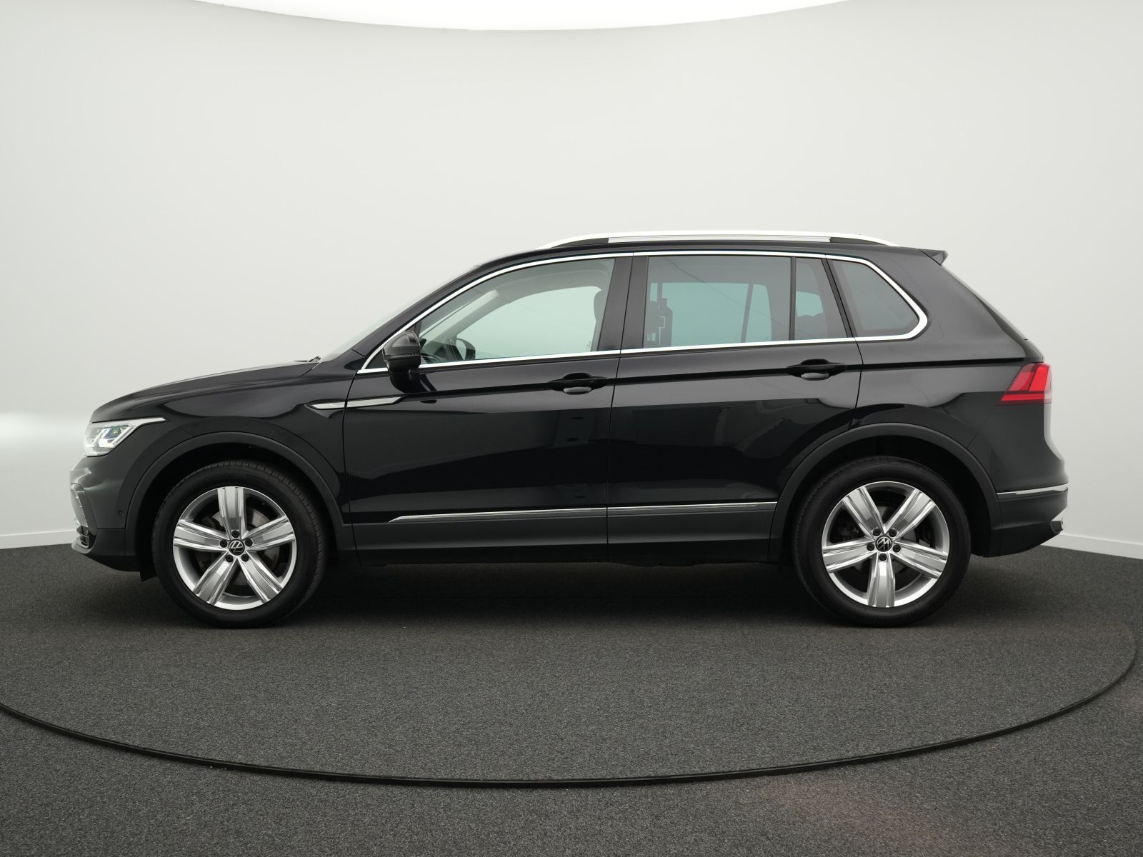 Volkswagen Tiguan - Bild 11