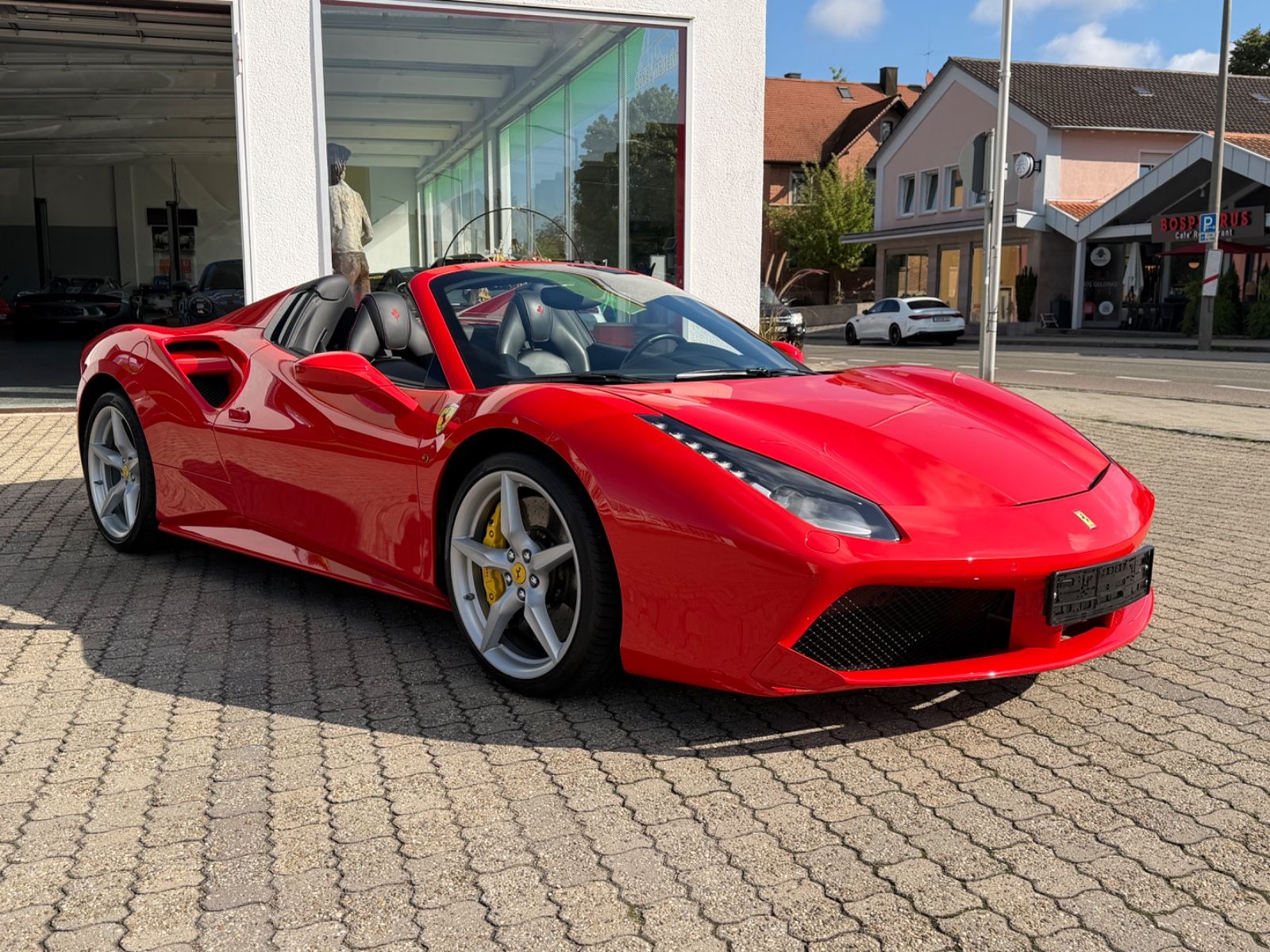 Ferrari 488 Spider Rosso Scuderia TOP Zustand 3
