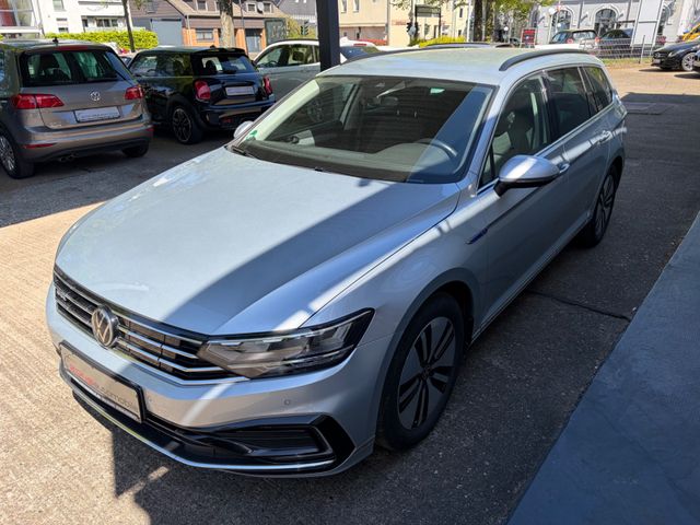 Fahrzeugabbildung Volkswagen Passat Var. GTE Hybrid+Aut.+Navi+1.Hand+CarPlay