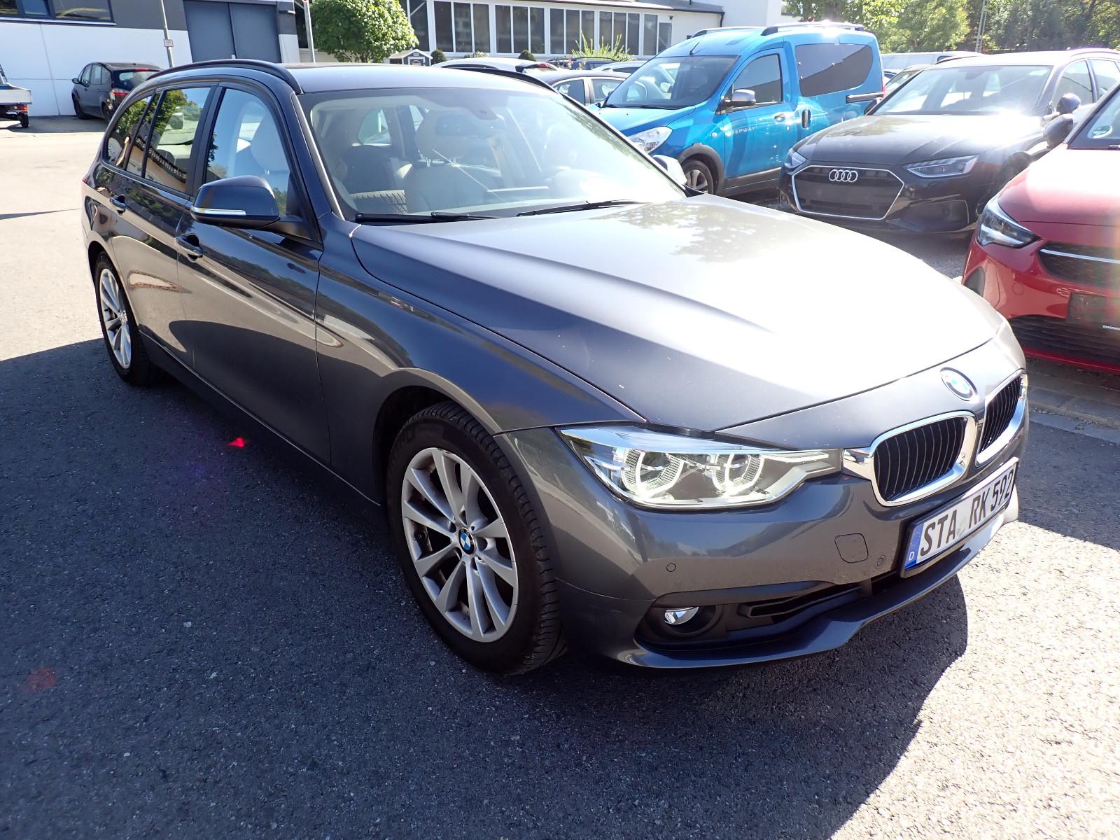 BMW 330i xDrive Advantage LED Leder Memory 1. Hand