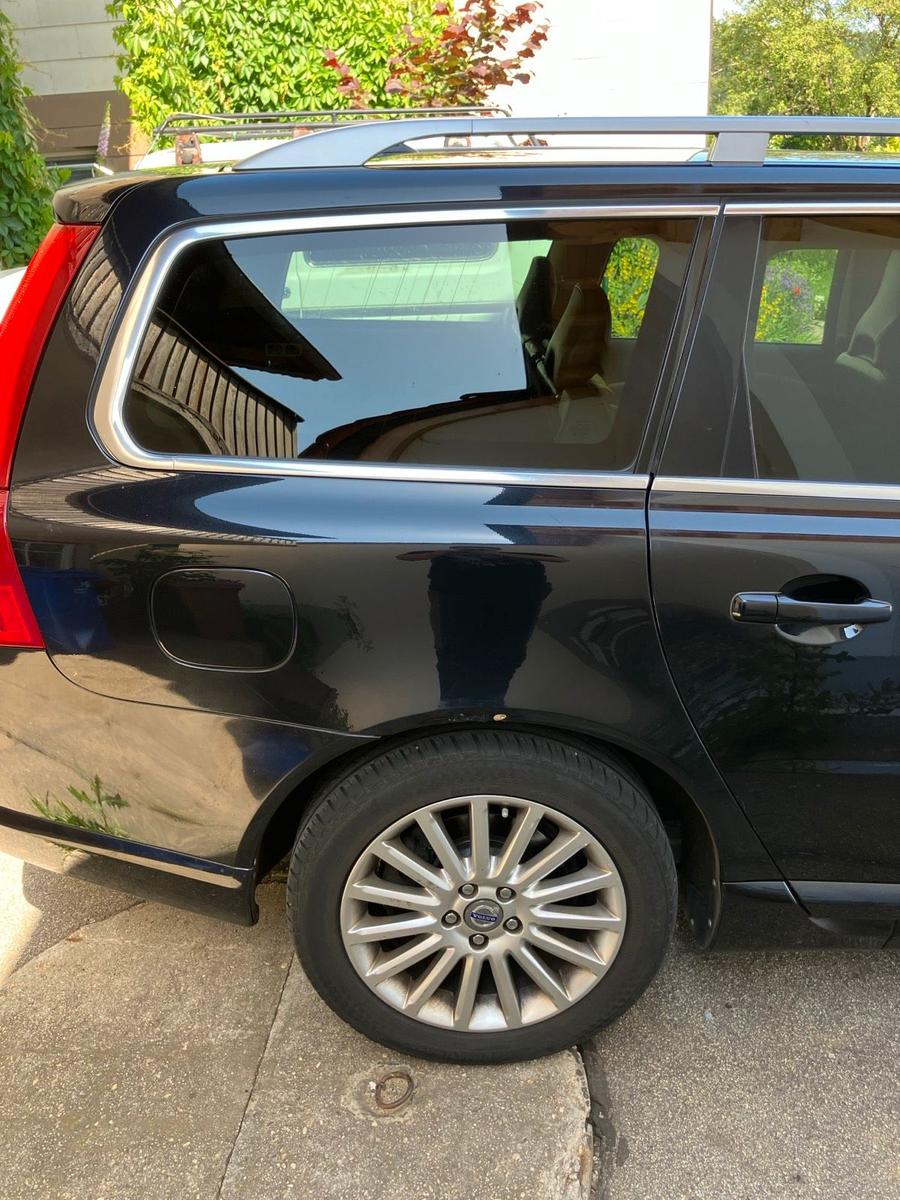Volvo V70 2008 — салон