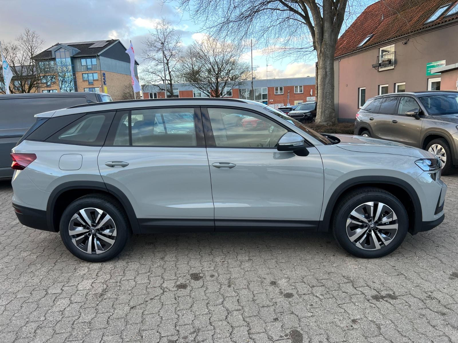 Skoda Kodiaq 1.5 TSI mHEV Selection ACC AHK Matrix 18