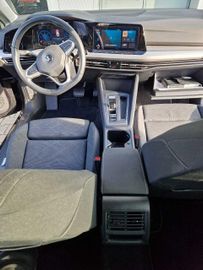 Volkswagen Golf - 9
