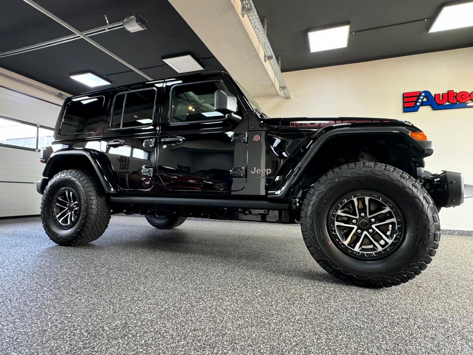Fahrzeugabbildung Jeep RUBICON X 3.6L-V6-CAM-35"-AHK-HT