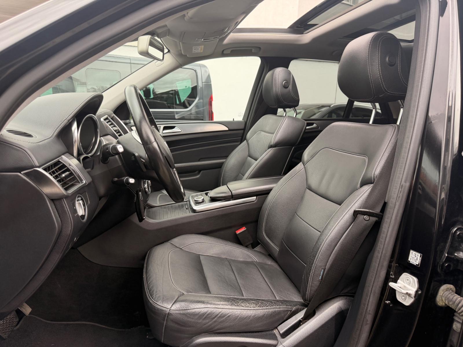 Mercedes-Benz ML 350 ML BlueTec 4Matic AMG*Pano.*AHK*