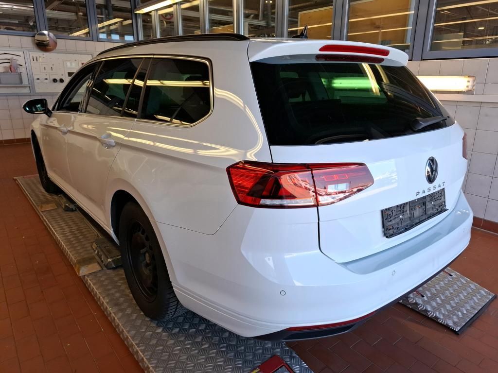 Volkswagen Passat - Bild 4