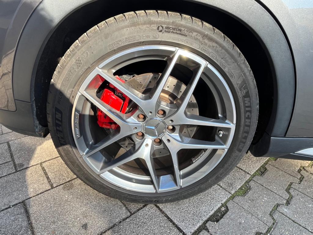 Mercedes-Benz GLA 45 AMG