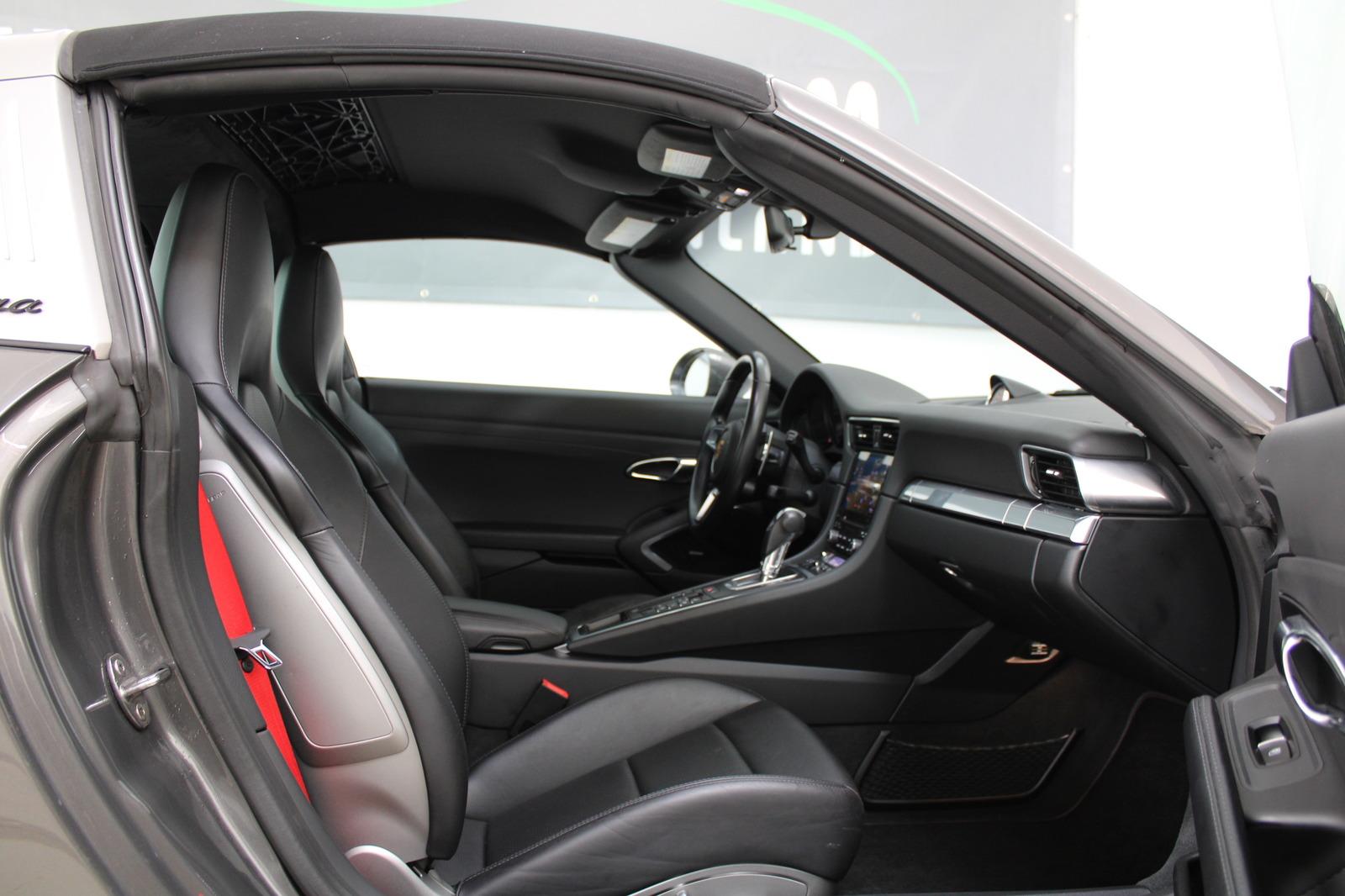 PORSCHE 991 TARGA 4S