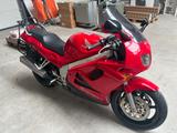 Honda VFR 750 - HONDA VF 750