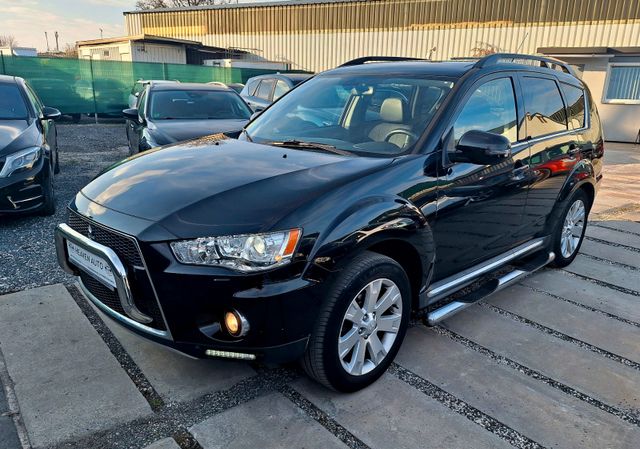 Mitsubishi Outlander XTRA 4WD/AUTOMATIK/SHZ/XENON/LED