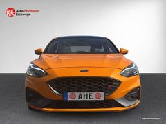 FORD Focus ST 2.3 EcoBoost LED Styling Pano ACC B&O FORD Focus ST 2.3 EcoBoost LED Styling Pano ACC B&O
