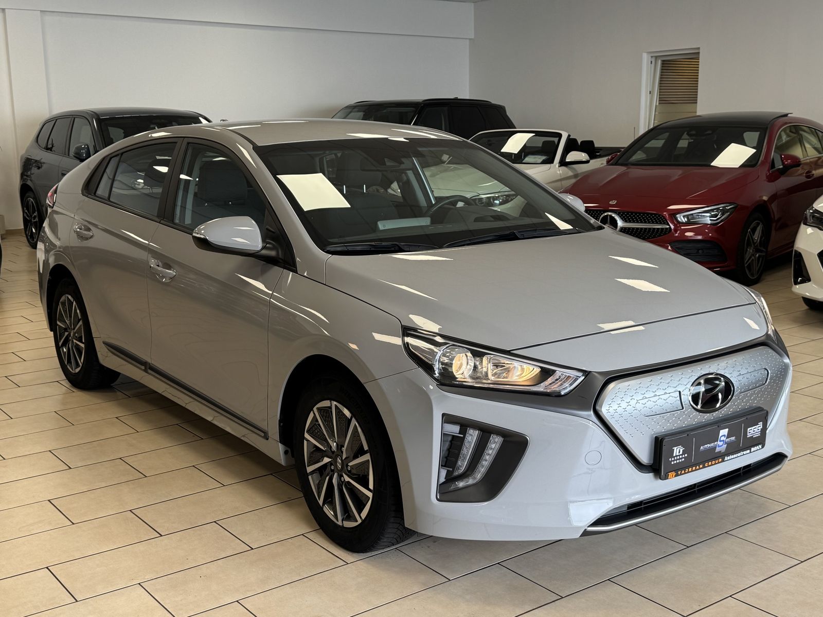 Hyundai Ioniq R-Cam*CarPlay*Wi-Fi*ACC*Spurhalte*SOH95%* imagem 3