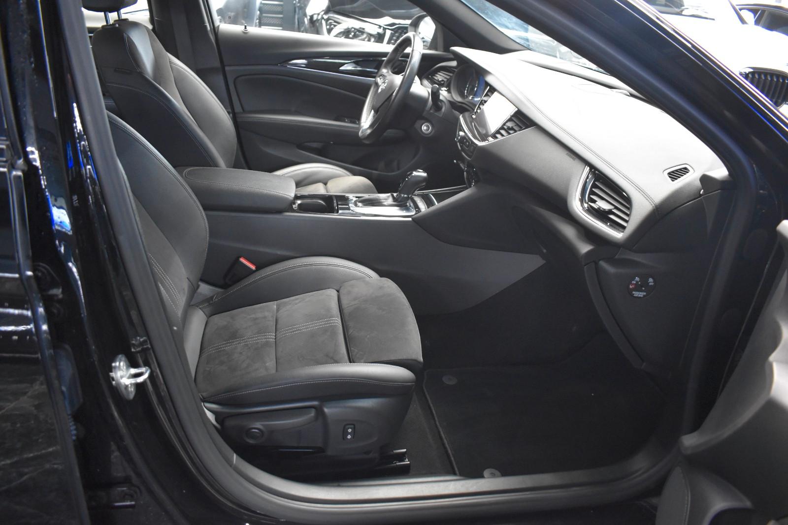 Opel Insignia B Sports Tourer Elegance*LEDER*NAVI*LED