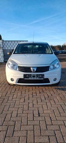 Dacia Sandero Live