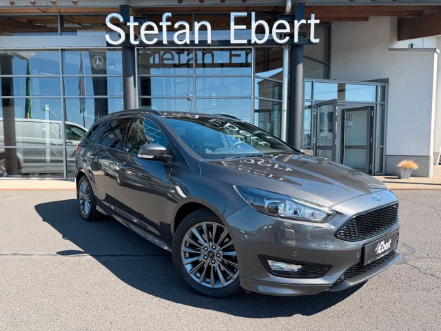 Ford Focus Turnier ST+SportfahrW+BiXenon+Alcantara
